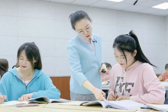 甘肃 兰州信息科技学院 兰州 信息科技学院 信息科技 信息 科技学院 科技 学院 办好 好人 人民满意 人民 满意 教育 培养 高水平 水平 应用型 应用 人才