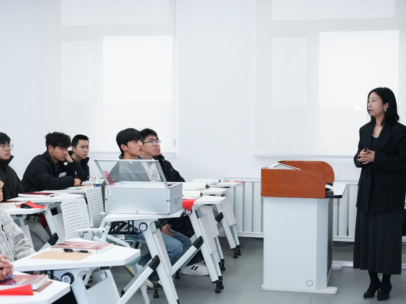 抓实课堂主阵地，以评促建强学风  兰州信息科技学院多措并举推动育人质量再提升