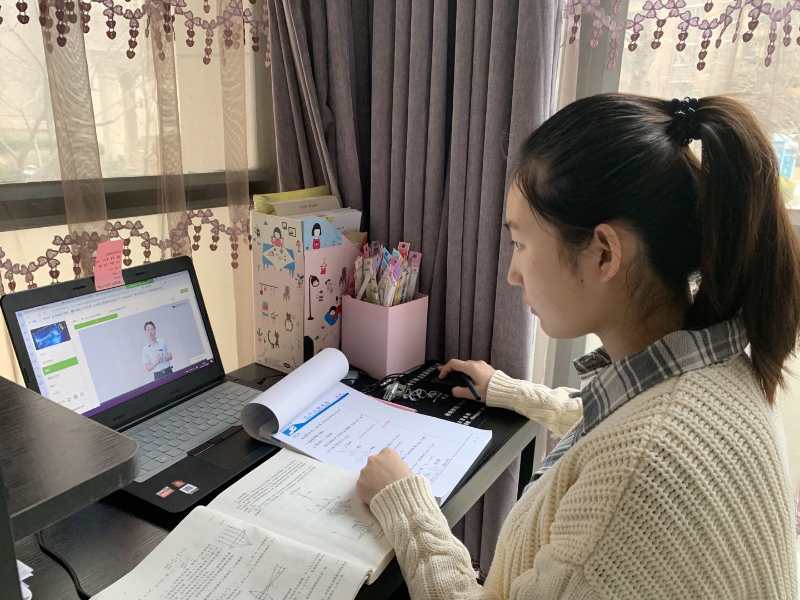 材料与化工工程学院 付小月.jpg