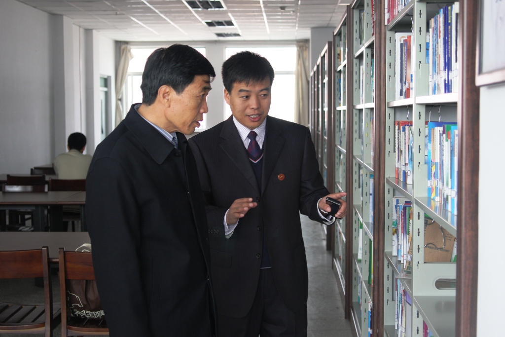 省委思想政治考核评估领导小组对我院思想政治工作进行考核评估
