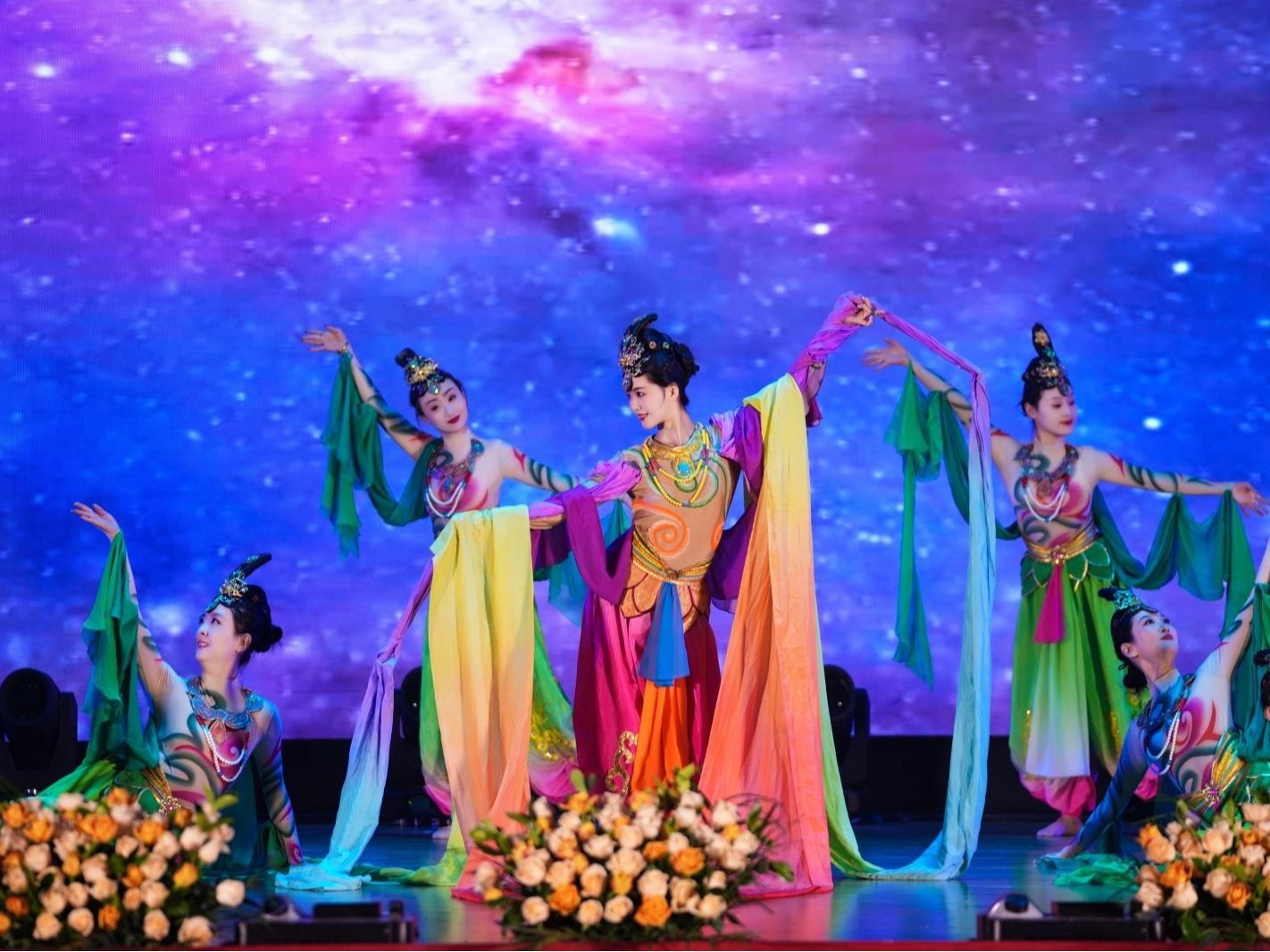 兰州信息科技学院举办高雅艺术展演暨2026年新年文艺晚会