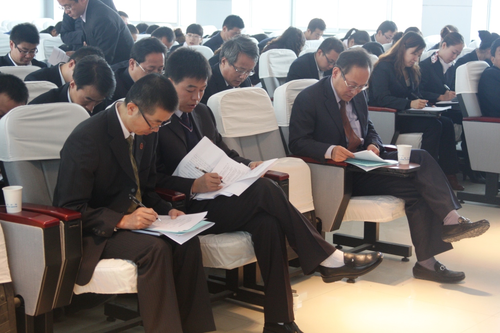省委思想政治考核评估领导小组对我院思想政治工作进行考核评估