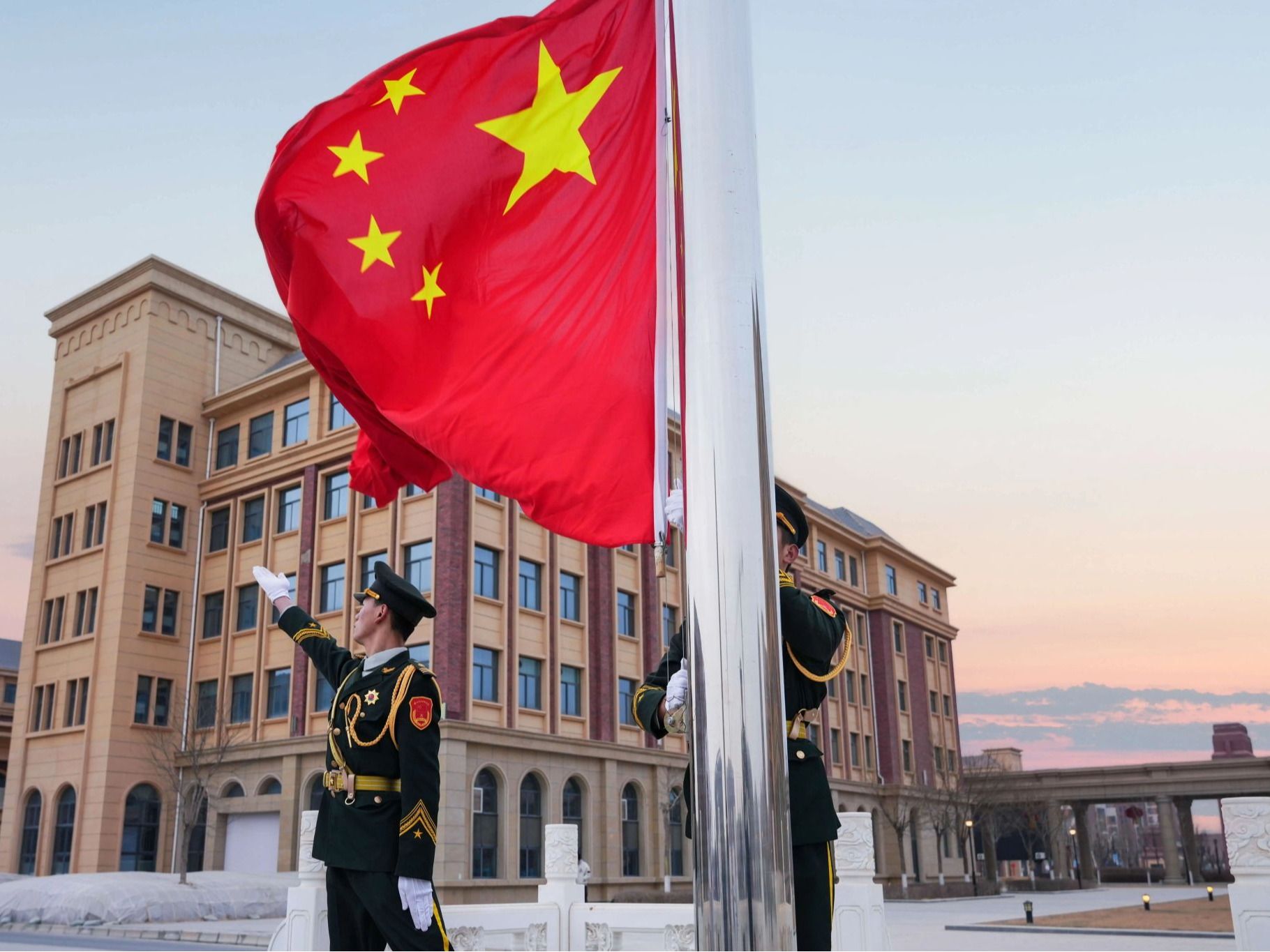 春启新程逐梦远 旗映初心铸强国——兰州信息科技学院举行2026年春季学期开学升旗仪式暨爱国主...